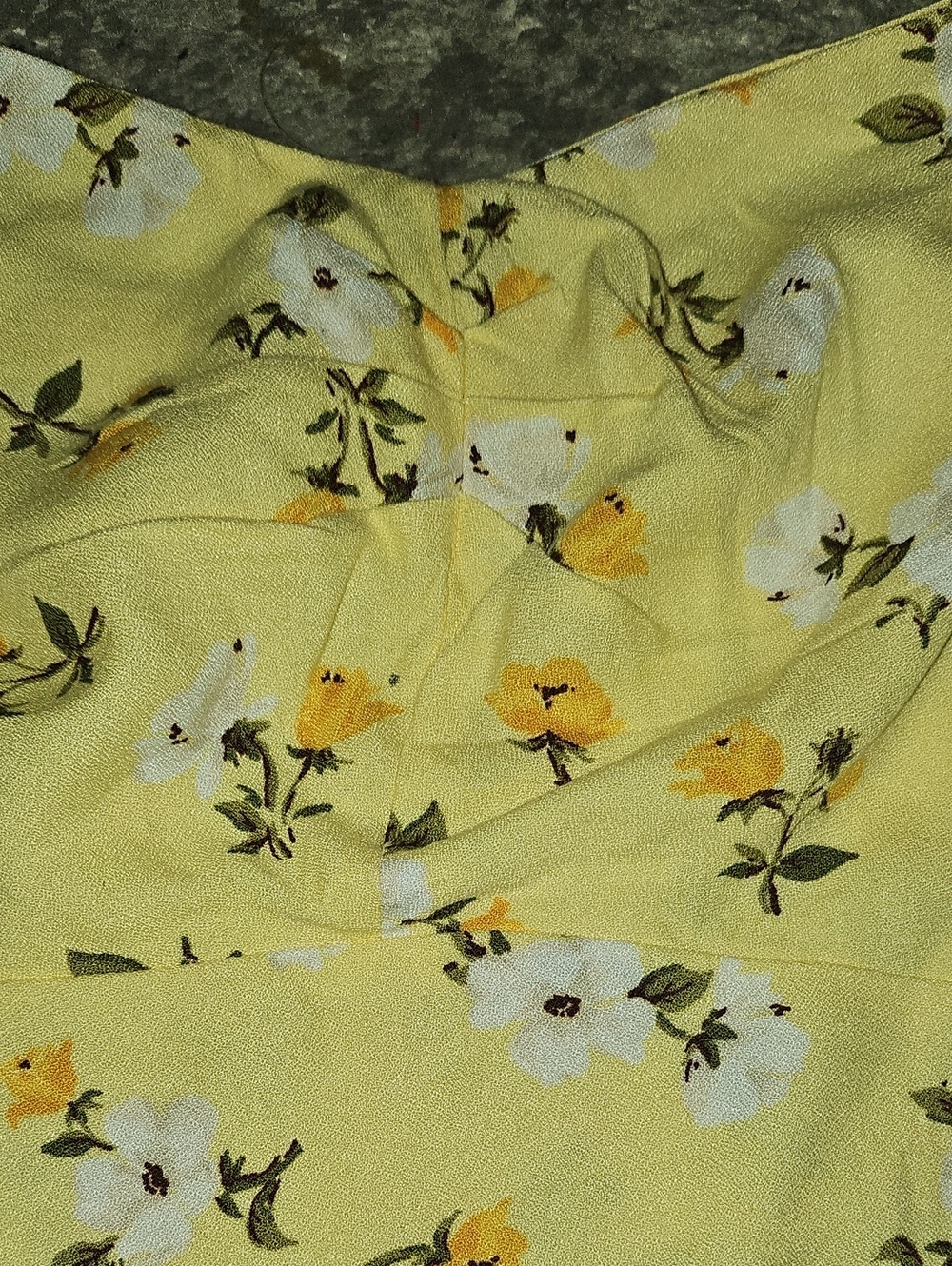Old Navy Fit & Flare Smocked Back Floral Dress XL Petite - Picture 4 of 9